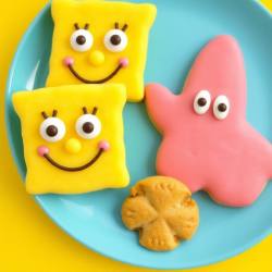 SpongeBob Sponge Cookies & Patrick Star Crunchy Lotus Biscoff Cookies