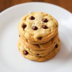 Air-Fried Chocolate Chip Cookies