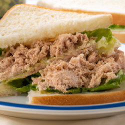 Tuna Lettuce Sandwich