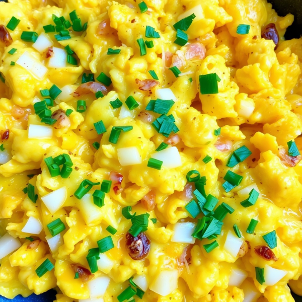 Spiced Garlic Ginger Egg Scramble